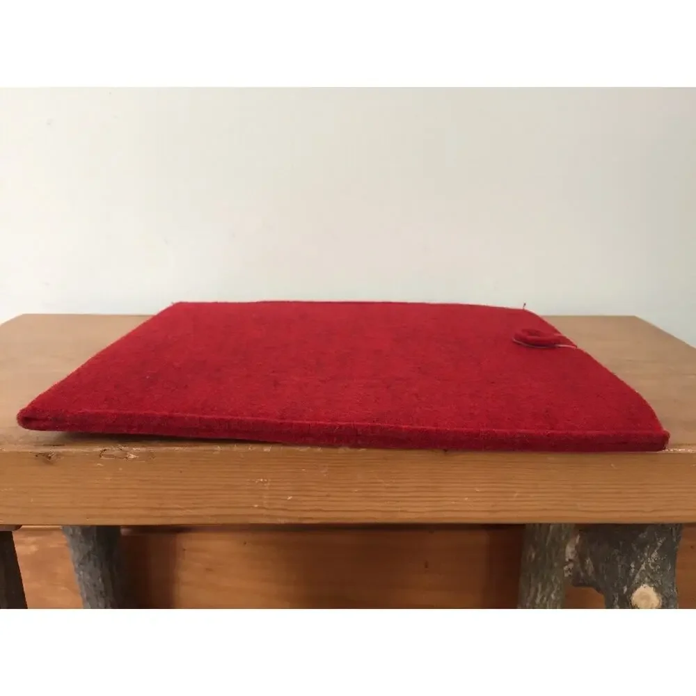 New NWT West Elm Red Felt Tablet Carrying Case iPad Holder Sleeve Folio Pouch